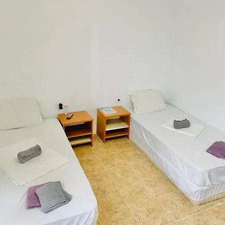 Къща за гости Fayna Byala & Bungalows *